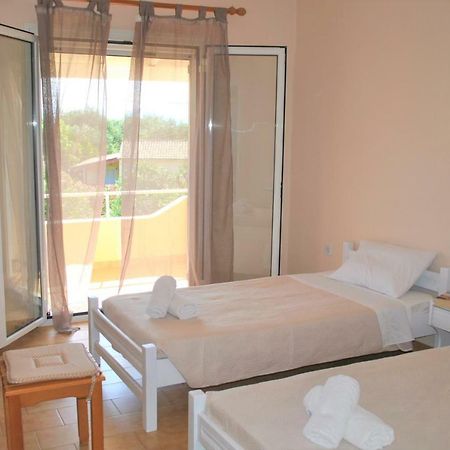 Lefkothea Apartments Kassiopi Dış mekan fotoğraf