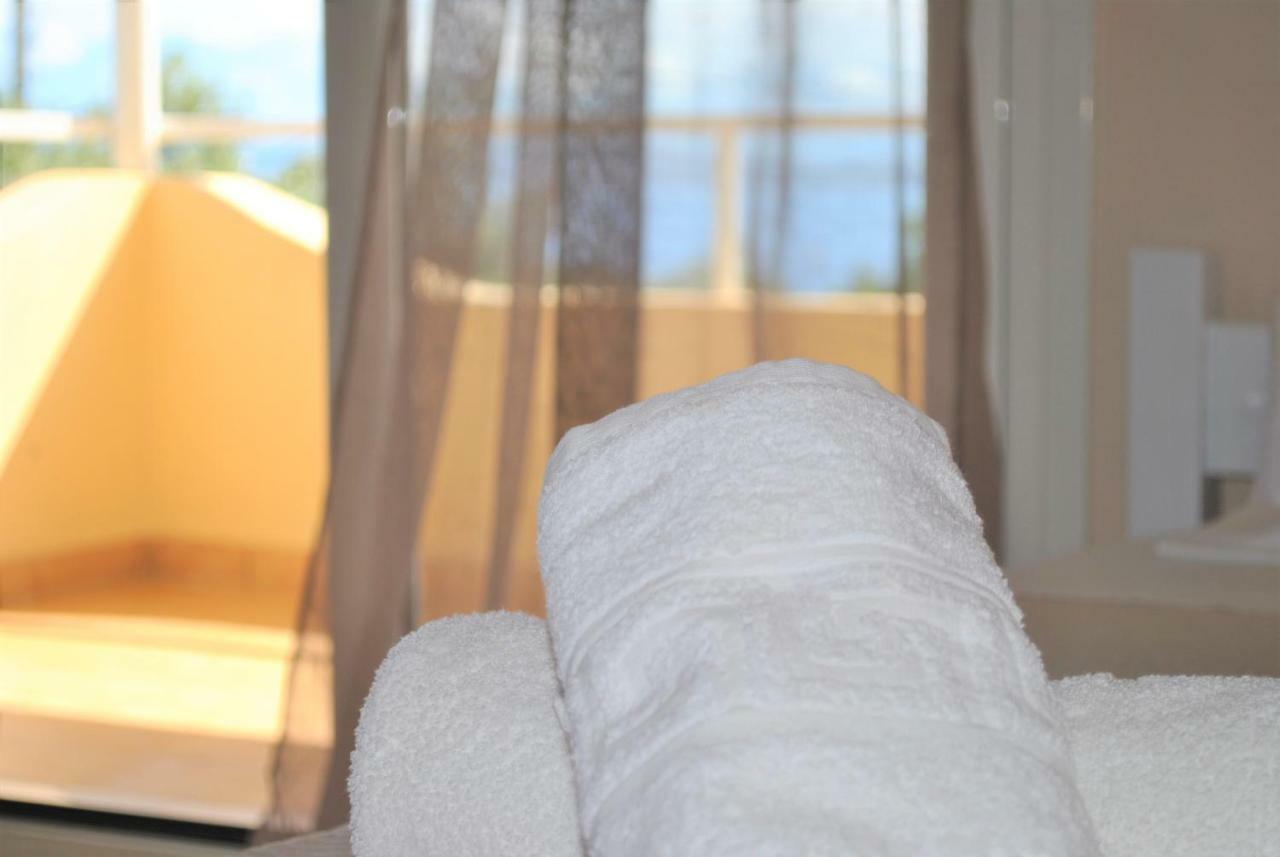 Lefkothea Apartments Kassiopi Dış mekan fotoğraf